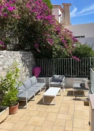 With Sea View & Spacious Terrace Apartament *